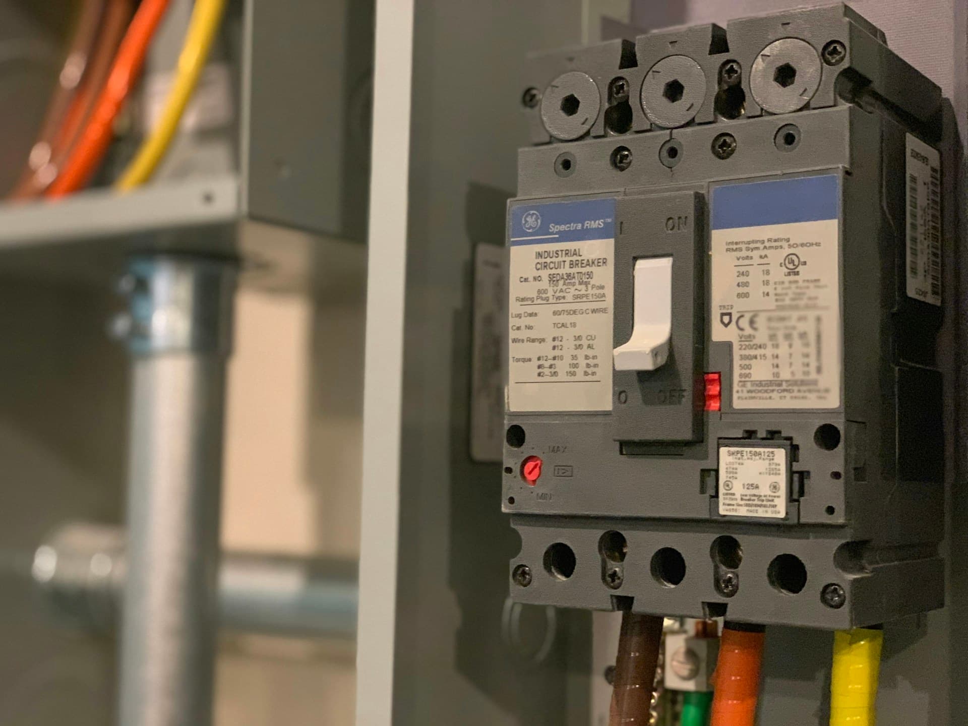 Kadıköy Apartman Elektrik & Mekanik Yenileme